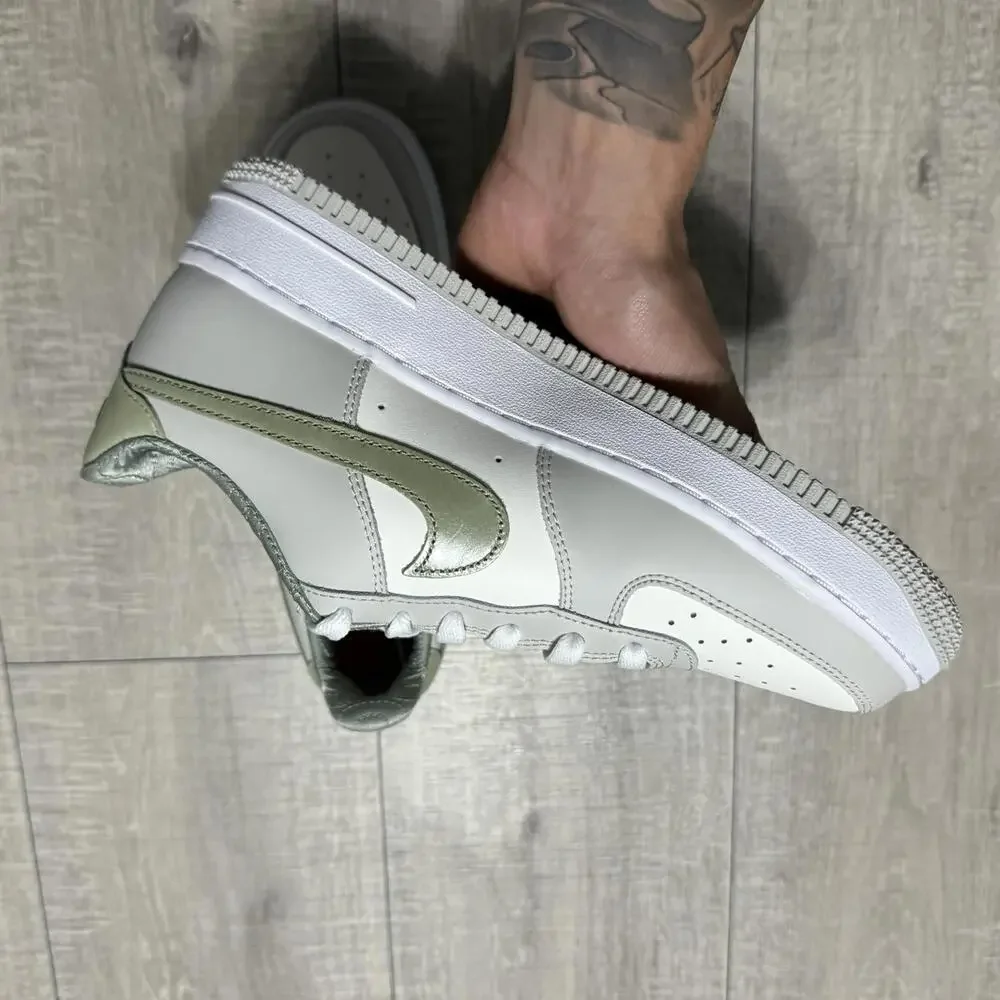 Sold - Picture 3 of 8